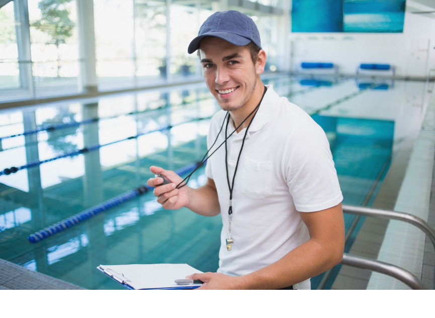滋賀｜個別・少人数制の出張型水泳教室Swim Partnerのインストラクターが指導を行っている様子です。